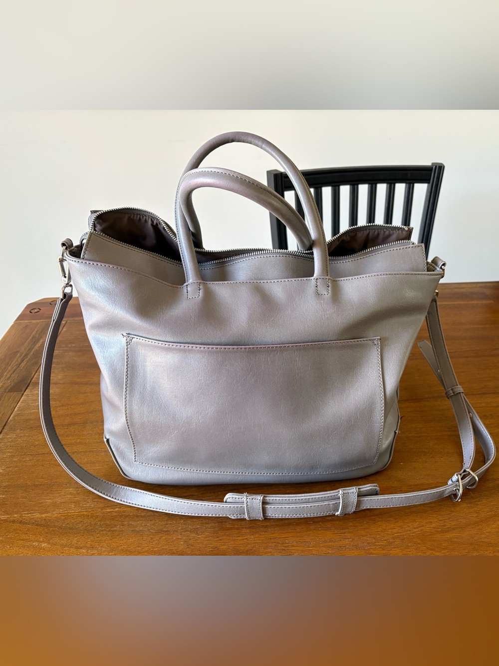 Matt & Nat Taupe Gray Vegan Leather Tote with Front Pockets Diaper/work bag - Picture 2 of 3